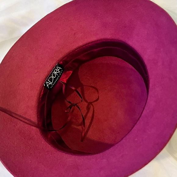 Soft Wool Hat - Picture 4 of 5